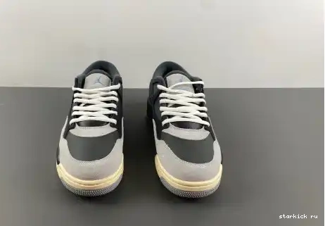 Jordan  RM   FQ7939-002 Air Grey FQ7939-002 4 Iron 0622